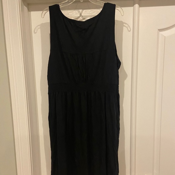 Old Navy 2x dress with elastic waist - Picture 2 of 5
